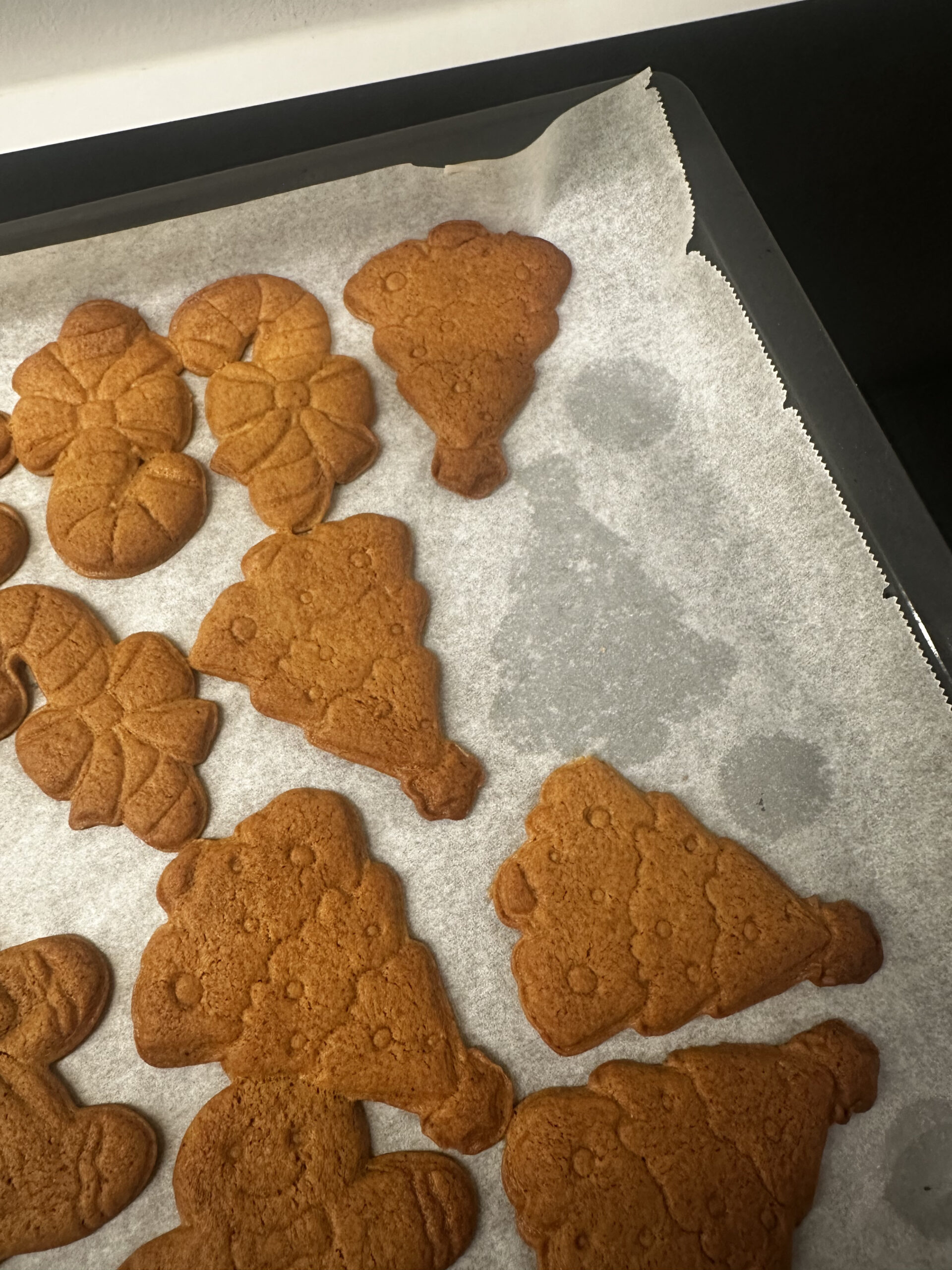 قالب و مهر بیسکویت و شیرینی طرح کریسمس کد 228 - Image 2