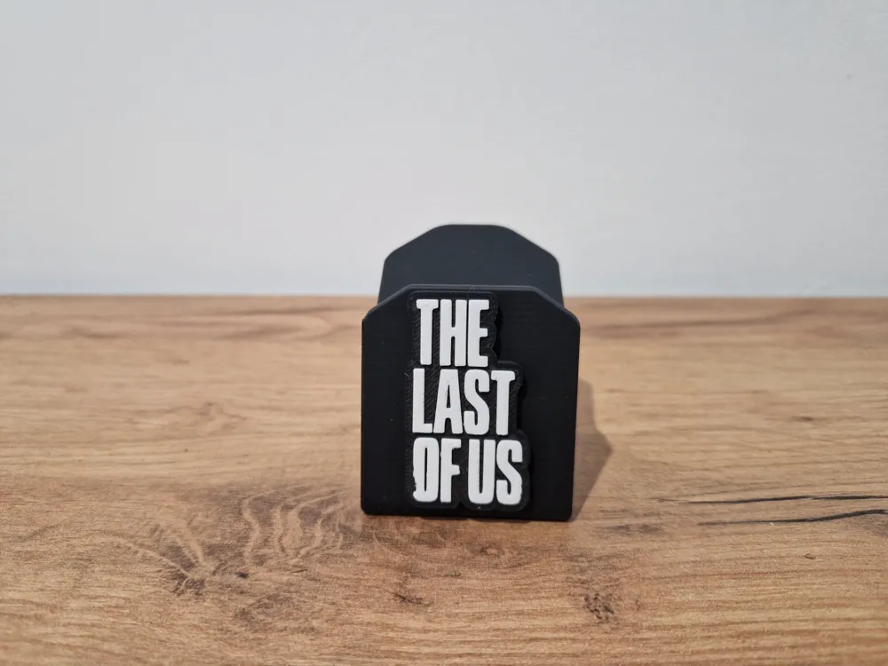 پایه نگهدارنده دسته بازی Xbox, PS5, PS4 طرح The Last of Us کد 347 - Image 2